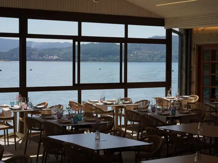 A sala de jantar.