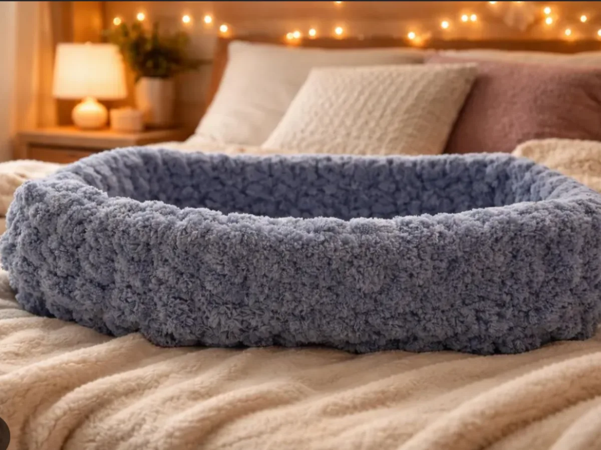 Knit nest bed